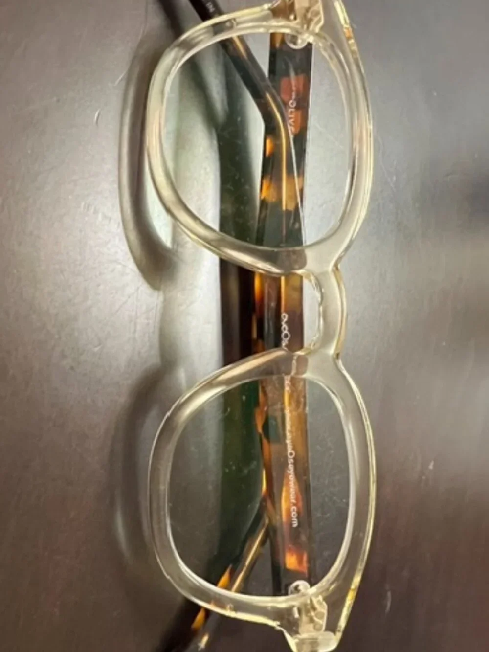 Reading glasses - clear and tortoise - Picture 2 of 10